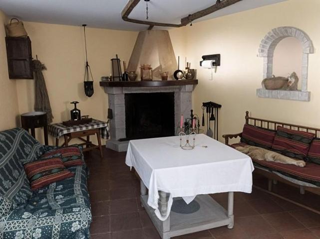 Edificio en venta en La Roda, Zona centro photo 0