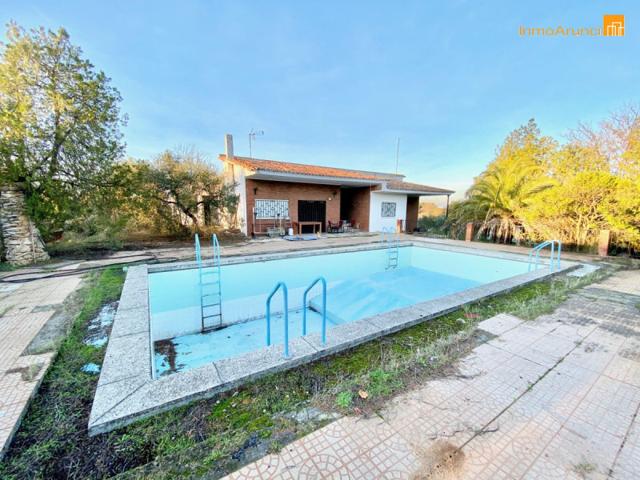 Chalet en venta en Morón de la Frontera, Urbanizacion La Mata photo 0