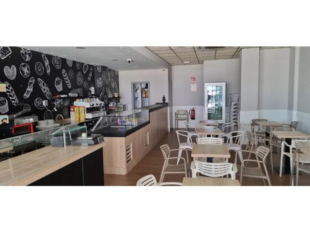 Local comercial en venta en Torremolinos, Ayuntamiento photo 0