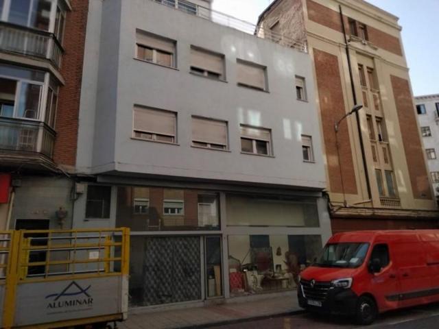 Edificio en venta en Valladolid, Centro photo 0