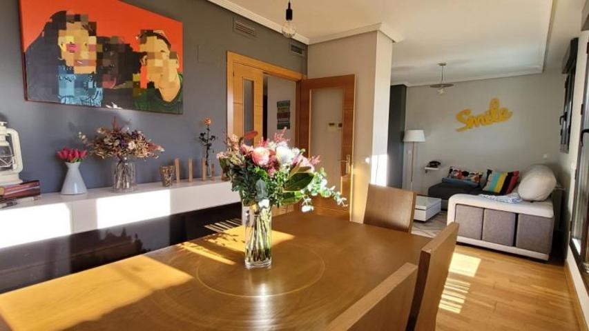 Piso en venta en Parla, PARLA ESTE photo 0