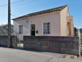 Casa en venta en Cambados, Centro photo 0