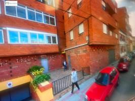 Local comercial en venta en León, Doctor Fleming photo 0