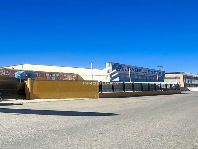 Nave industrial en venta en Lucena, Carretera Córdoba, 14900 photo 0