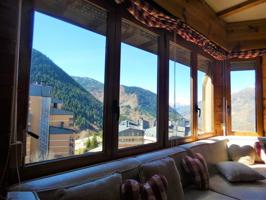 Piso en venta en Naut Aran, Baqueira photo 0