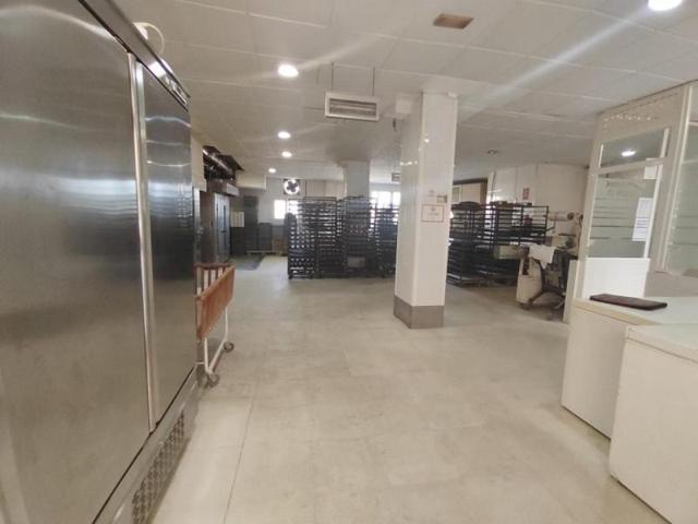 Local comercial en venta en Almuñécar, Calle Horno Pan Cocer, 18690 photo 0