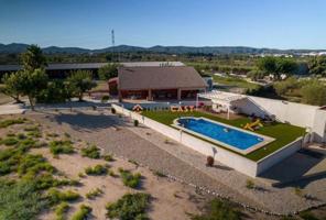 Chalet en venta en L'Olleria, Partida - Del Galim photo 0