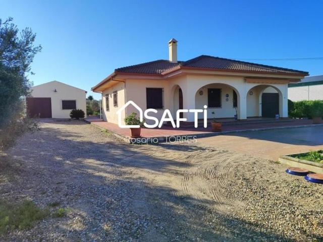 Casa con terreno en venta en Santaella photo 0