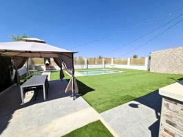 Chalet en venta en Valdepeñas, Zona Rural photo 0