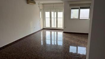 Piso en venta en Valencia, La Raiosa photo 0