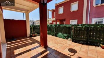 Adosada en venta en Palmera, Centro photo 0