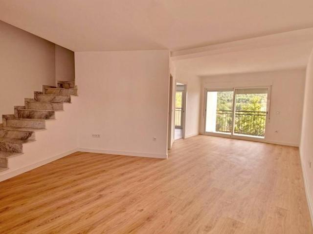 Adosada en venta en Buñol, BuÑol photo 0