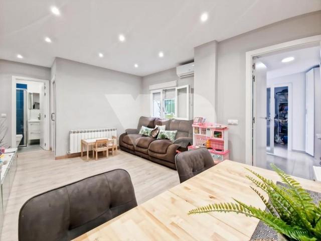 Piso en venta en Madrid, Calle de Nicolasa Gómez, 28022 photo 0