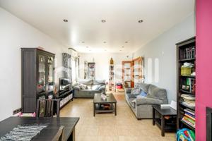 Casa en venta en Sils photo 0