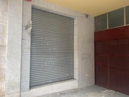 Local comercial en venta en Manresa photo 0