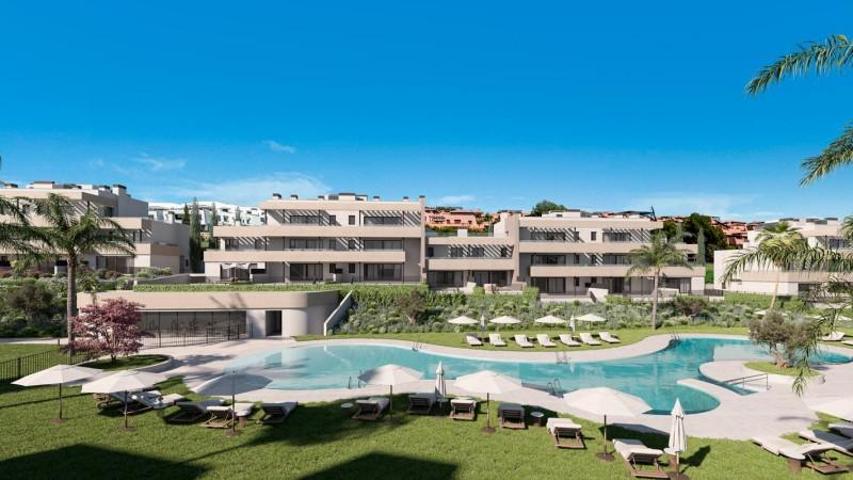 Piso en venta en Estepona photo 0