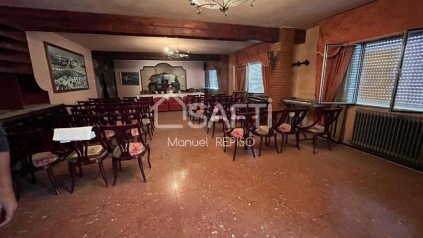 Local comercial en venta en Montilla photo 0