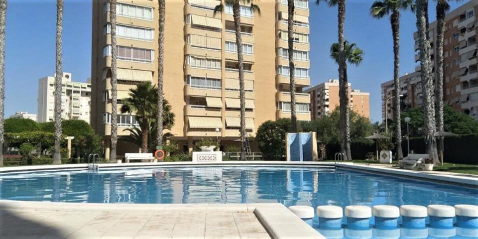 Apartamento en venta en Alicante, Playa San Juan photo 0