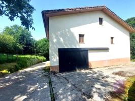 Casa con terreno en venta en Zegama photo 0