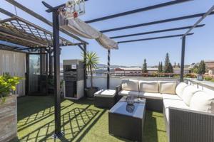 Aticos en venta en Churriana de la Vega, San Cayetano photo 0