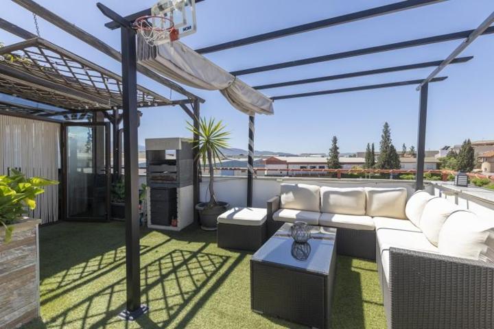 Aticos en venta en Churriana de la Vega, San Cayetano photo 0