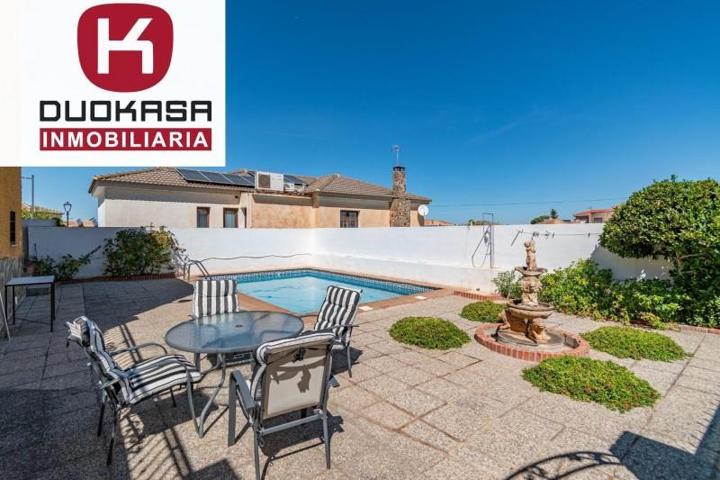 Chalet en venta en Otura, Otura photo 0