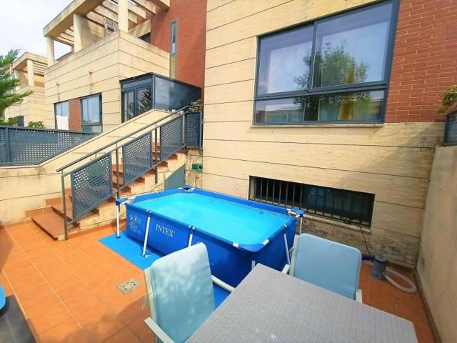 Adosada en venta en Cáceres, Charca musia photo 0