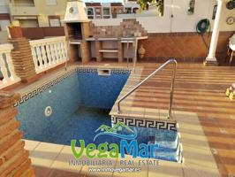 Adosada en venta en Almuñécar, Calle Cuesta Godoy, 18690 photo 0