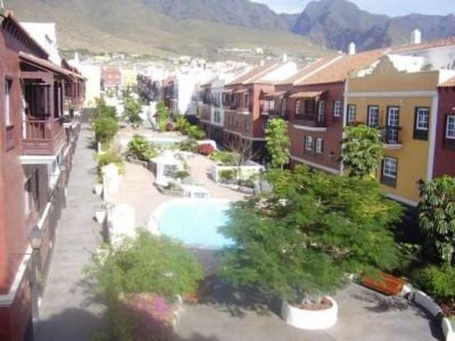 Adosada en venta en Adeje, Los Olivos photo 0