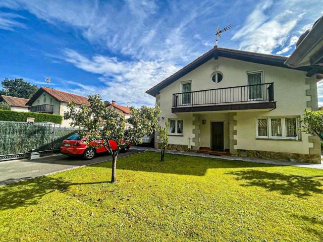 Chalet en venta en Hazas de Cesto, Hazas de cesto photo 0