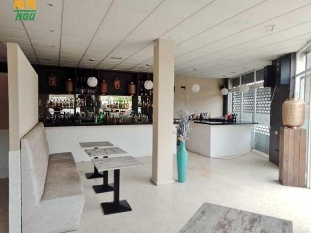 Local comercial en venta en Benidorm, Cala de Benidorm photo 0