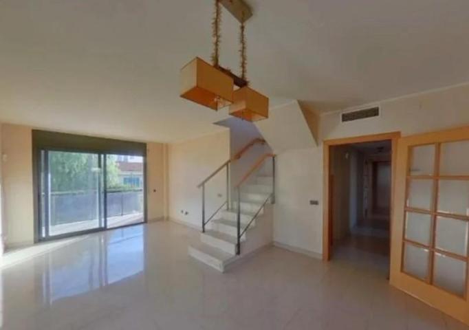 Piso en venta en Torredembarra, *CENTRE photo 0
