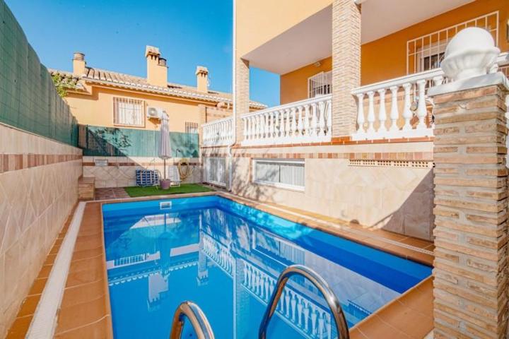 Casa en venta en Jun, Vega de granada zona noroeste photo 0