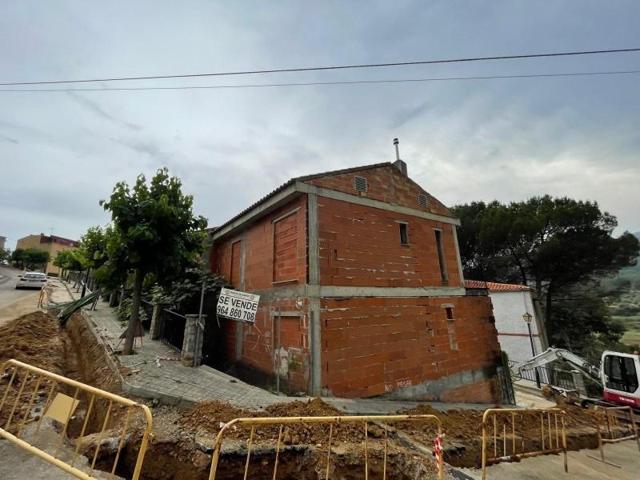 Edificio en venta en Figueroles, Comunidad valenciana photo 0