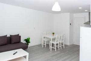 Apartamento en venta en Fuengirola, 2ª Línea de playa photo 0