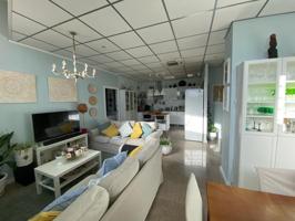 Piso en venta en Vilanova del Camí, Barri La Pau photo 0