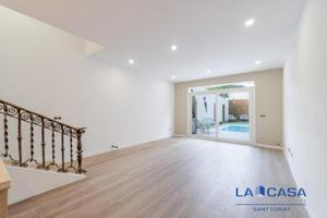 Casa en venta en Terrassa, Vallparadis photo 0