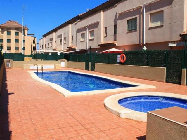 Adosada en venta en La Pobla de Vallbona, Ayuntamiento photo 0