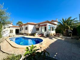 Casa en venta en Miami Platja, Miami-Platja photo 0