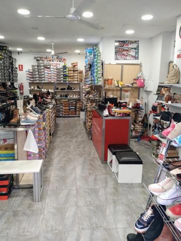 Local comercial en venta en Valencia, Mestalla photo 0