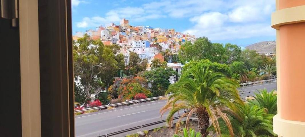 Apartamento en venta en Las Palmas de Gran Canaria, Triana photo 0