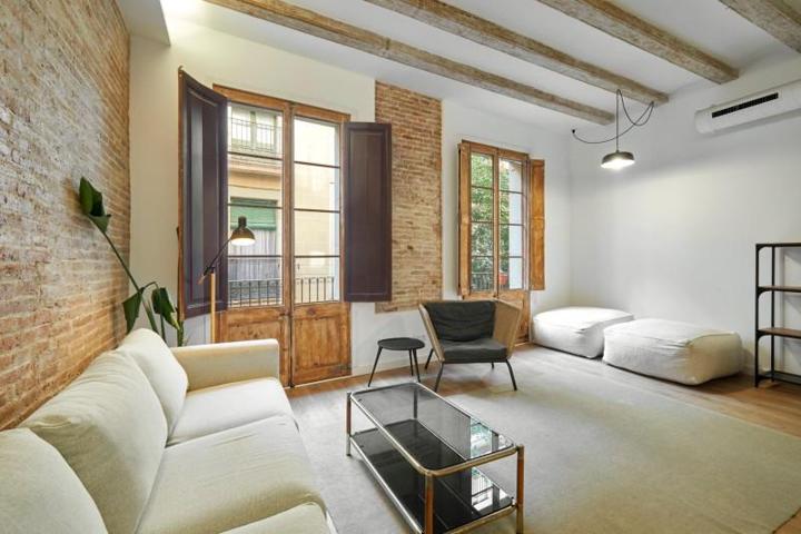 Apartamento en venta en Barcelona, El Raval photo 0