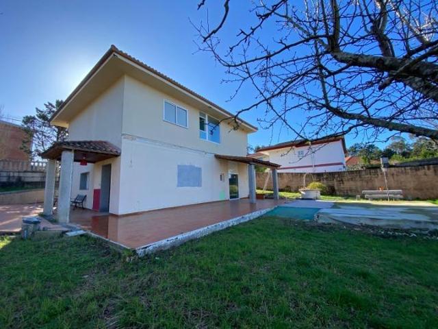 Casa en venta en Nigrán, Nigrán photo 0