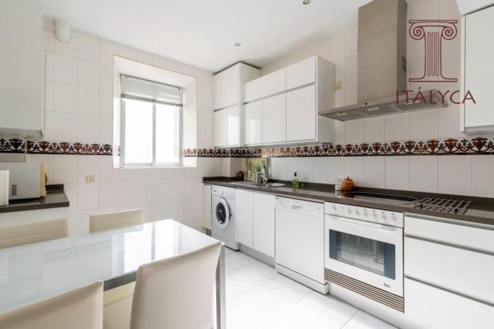 Piso en venta en Sevilla, Centro photo 0