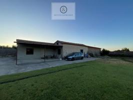 Chalet en venta en Candeleda photo 0