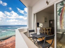 Apartamento en venta en Las Palmas de Gran Canaria, Playa de las Canteras photo 0