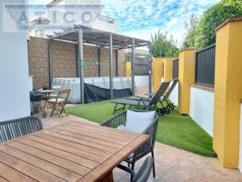 Casa en venta en Bormujos photo 0