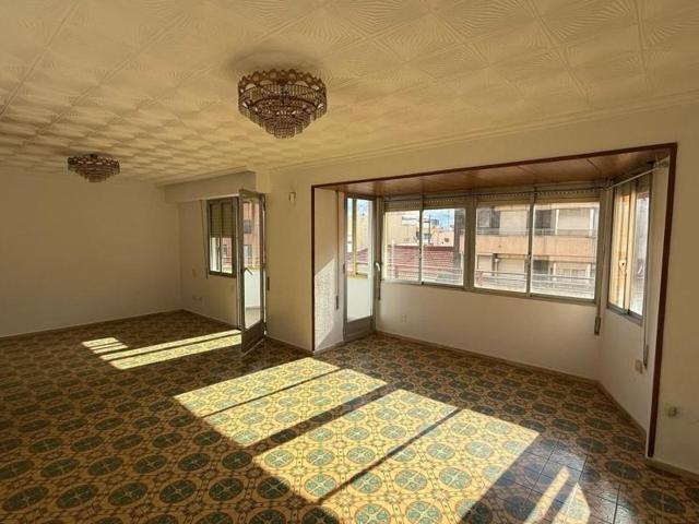 Piso en venta en Alicante, L'Alacantí photo 0