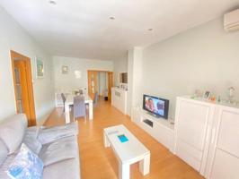 Piso en venta en L'Hospitalet de Llobregat, Santa Eulalia photo 0