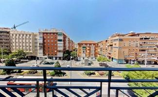 Piso en venta en Granada, Camino de ronda photo 0